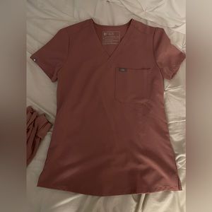 FIGS SET XXS DUSTY ROSE TOP AND BOTTOM